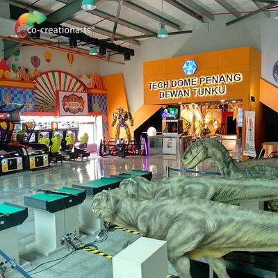 Снимая реалистическое Animatronic оборудование динозавра к парку атракционов